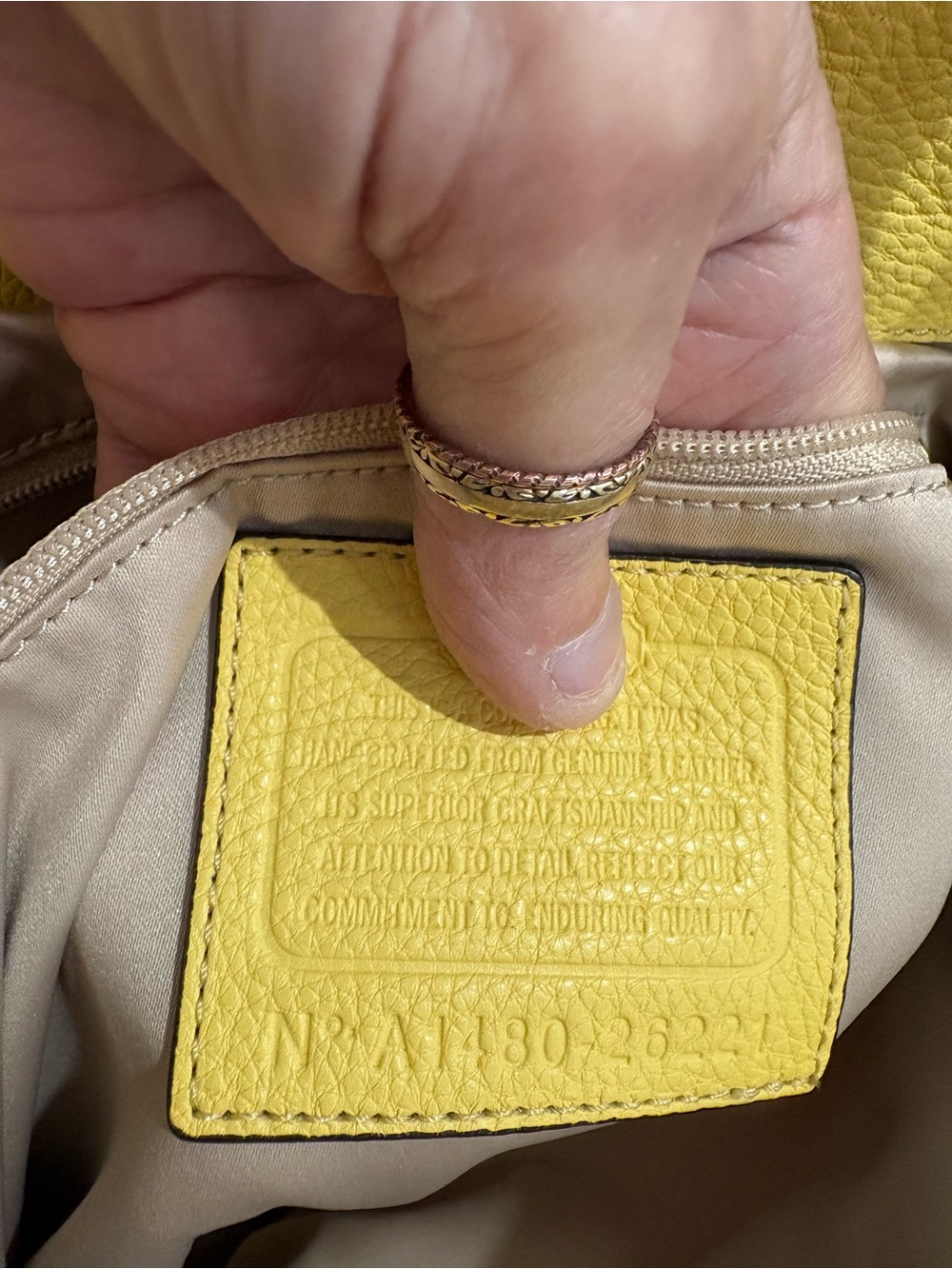 Coach Madison EUC DOES NOT INCLUDE ACCESSORIES! Italian buttery leather.SPACIOUS - Picture 6 of 7